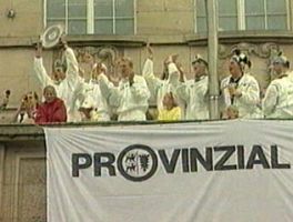 Das Meisterteam auf dem Balkon