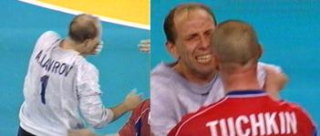 Weinte vor Gl�ck: Der russische Torh�ter Andrej Lavrov.