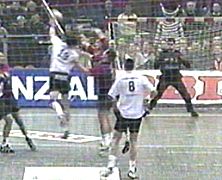 Staffan Olsson trifft zum 4:3.