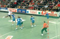 Julio Fis traf sechs Mal.