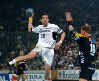 Stefan L�vgren war mit 8/2 Toren bester Sch�tze.