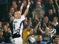 Johan Pettersson jubelt �ber das 30:25.