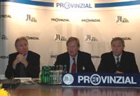 Manager Uwe Schwenker, Gastgeber Roland Reime,  Noka Serdarusic