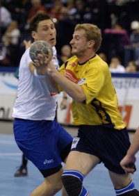 Lars Melzer (hier im Spiel gegen den HSV): "Ganz vielleicht k�nnen wir die Kieler f�nf  Minuten �rgern."