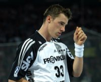 Dominik Klein zieht seinen  imagin�ren Hut vor der Leistung des THW Kiel.