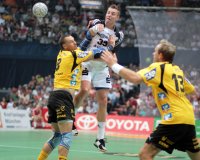 Kaum zu stoppen: Filip Jicha setzt sich gegen Christian Schwarzer durch