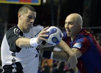 Verbissener Kampf: Kim Andersson und Demetrio Lozano.