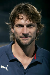 Robert Hedin hofft auf eine Steigerung im Abwehrbereich.