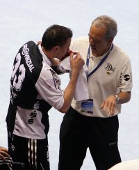 Blut floss im vergangenen Jahr bei Dominik Klein nach einem b�sen Schlag ins Gesicht. Auch dieses Jahr wird es hart zur Sache gehen.