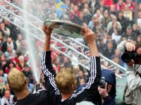 Die Schale, die Fans, der Balkon - das ist der Mythos der THW-Meisterfeier!