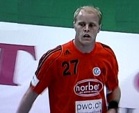 Jan Hendrik Behrends drehte in der zweiten Halbzeit richtig auf und verhinderte mit seinen acht Treffern ein neuerliches Debakel f�r seine Mannschaft.