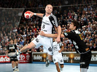 Henrik Lundstr�m traf viermal im ersten Durchgang.