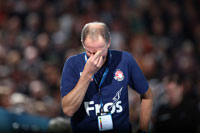 Streckenweise konnte G�stetrainer Ingemar Linnell gar nicht mehr hinsehen.