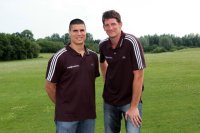 Die Neuen beim THW Kiel: Milutin Dragicevic (l.) und Daniel Kubes.