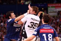 Schmerzhaft: Im Derby wurde Filip Jicha und seinen THW-Kollegen nichts geschenkt.