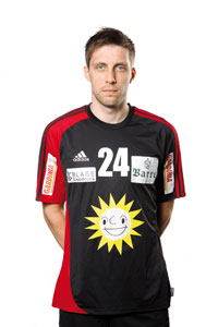 Kapit�n Thorir Olafsson, mit 76/23 Treffern bester TuS-Torsch�tze  in der Liga, ist gegen den THW wieder an Bord.