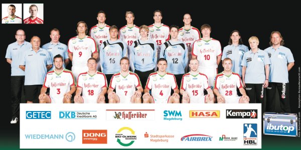 Oben von links: Rojewski, Co�bau, Natek, Balogh;Mitte von links: GF Schmedt, Betreuer Barnikol, Trainer Carstens, Krause, Quenstedt, Schulz, Eijlers, van Olphen, Physioth. Grothe, �rztin Dr. Hoffmeyer, Physioth. Engemann;