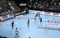 Der THW tat sich lange schwer gegen die offensive Deckung Chamberys.