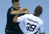 Nach diesem Gerangel mit Guardiola sah Filip Jicha die rote Karte.