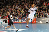 Daniel Narcisse �berzeugte erneut als Spitze der Kieler Deckung. Der Franzose erzielte zudem zwei Treffer.