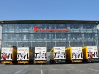 Voigt Logistik wirbt mit drei THW-Motiven auf sechs Lkw.