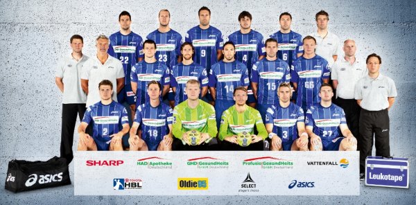 Oben von links: Lijewski, Hens, Vori, Duvnjak, Lackovic, Physiotherapeut Albers; Mitte von links: Co-Trainer H�usler, Trainer Carlen, Flohr, Jansen, B. Gille, G. Gille, Carlen, Betreuer Gro�er, Teamarzt Dr. Dierk; 