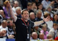 Engagiert wie immer: THW-Trainer Alfred Gislason.