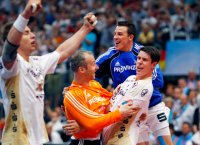 Riesen-Jubel: Erleichtert feierten die Kieler ihren Finaleinzug.