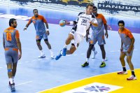 Flugeinlage: Filip Jicha auf dem Weg zu einem seiner f�nf Treffer.