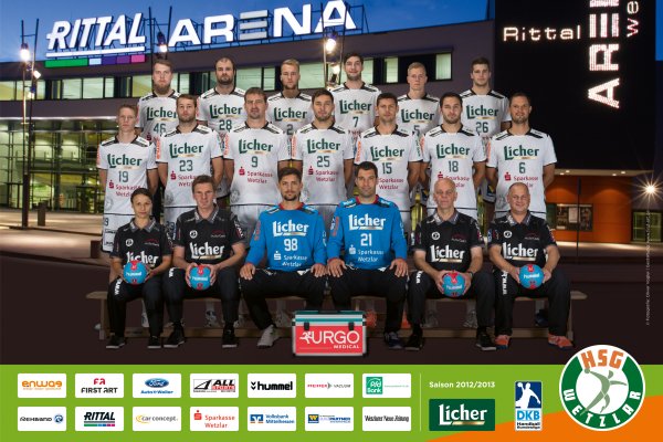 Oben von links: Kristjansson, Harmandic, Schmidt, Rompf, Fridgeirsson, Hahn; Mitte von links: Reichmann, F�th, Valo, M�ller, Mraz, P. M�ller, Tiedtke; 