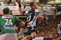 Christian Zeitz �berzeugte auf der R�ckraummitte, kassierte aber in der 51. Minute seine dritte Zeitstrafe.