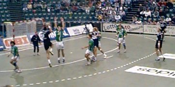 [Bild: Perunicic tritt an]