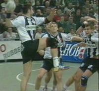 [Bild: Perunicic trifft erneut]