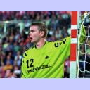 Axel h�lt den Kasten sauber.