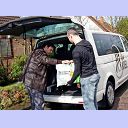 Bruno Martini wird von Thierry Omeyer in Melsdorf begr��t.