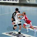 Nikola Karabatic wird attackiert.