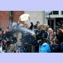 Der Meister und Pokalsieger auf dem Balkon.