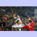 Teamwork: Petersen blockt, Olsson trifft.