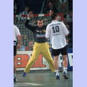 Stefan L�vgren beim 7m gegen David Barrufet.