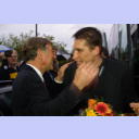 EHF-Pokal-Finale 2002, R�ckspiel: Empfang am Vereinsheim - L�vgren mit Oberb�rgermeister Gansel.