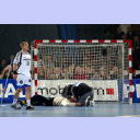 Zeitz traf Friedrich beim Gegensto� ungl�cklich im Gesicht.