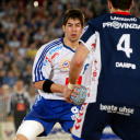 Montpelliers Nikola Karabatic am Ball. Im Vordergrund Blazenko Lackovic.