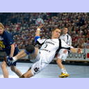 THW-Kreisl�ufer Sebastian Prei� setzt zum Torwurf an.