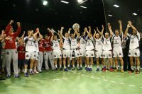 Die Schale ist zur�ck!