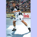 Stefan L�vgren beim Siebenmeterwurf.