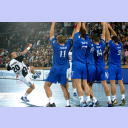 Christian Zeitz versucht, die Plocker Mauer zu durchbrechen.