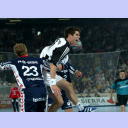 Kim Andersson wird von Joachim Boldsen attaciert.