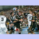 Boldsen wird attckiert.