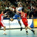 B�rge Lund attacks Pascal Hens.