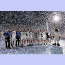 Unser-Norden-Cup 07: Gewinner THW Kiel im Konfetti-Regen.